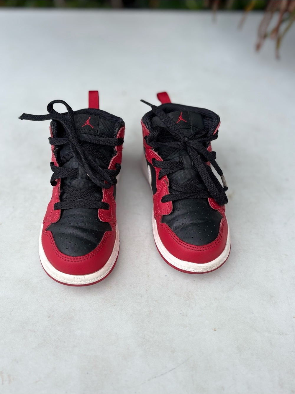 Nike Air Jordan 1 Mid Shoes Toddler Boys Size: 9C - Picture 2 of 7
